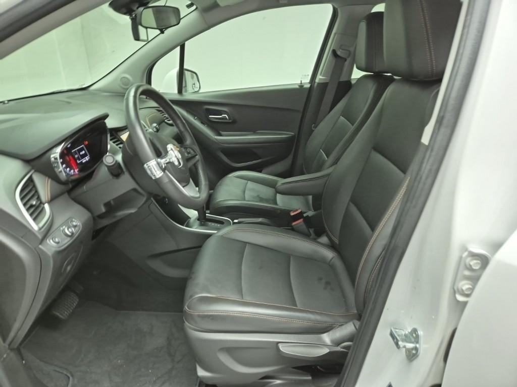 Chevrolet Trax - Vista 11