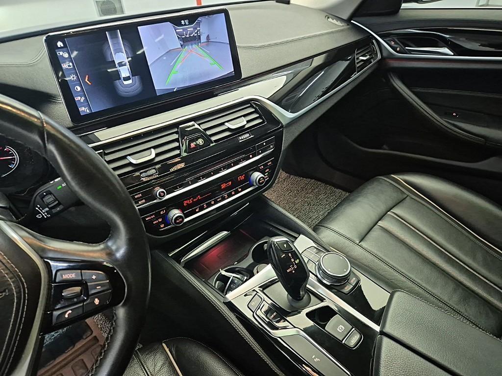 BMW 5 Series - Vista 10