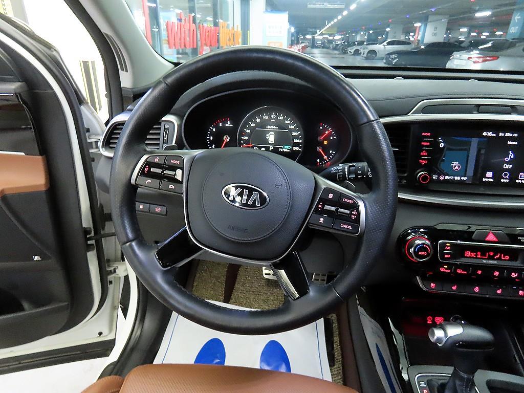 KIA Sorento - Vista 8