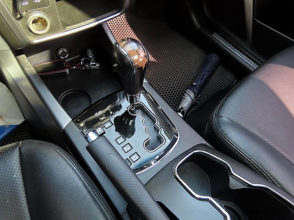 Ssangyong Korando - Vista 10