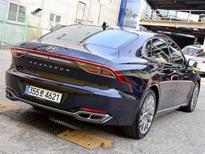 HYUNDAI Grandeur - Vista 8