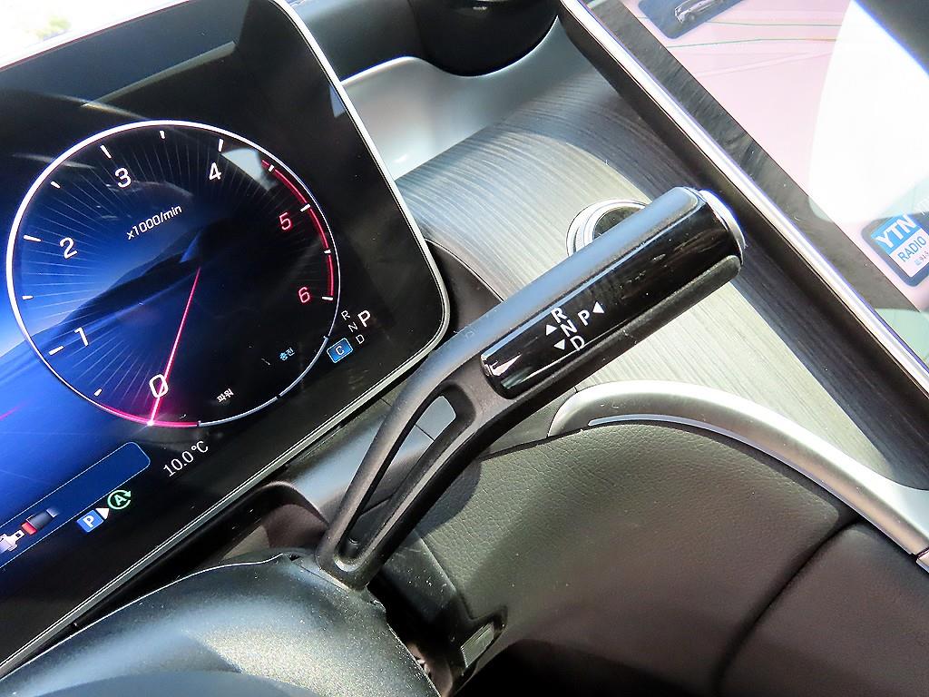 Mercedes Benz GLC Class - Vista 11