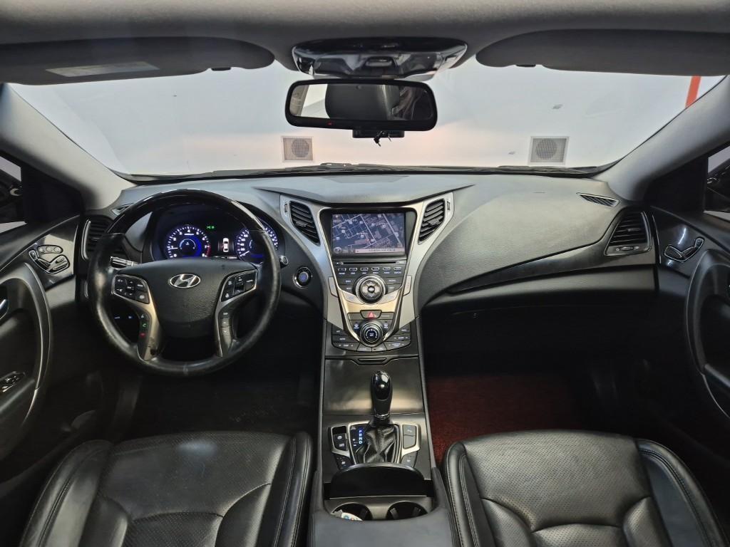 HYUNDAI Grandeur - Vista 7