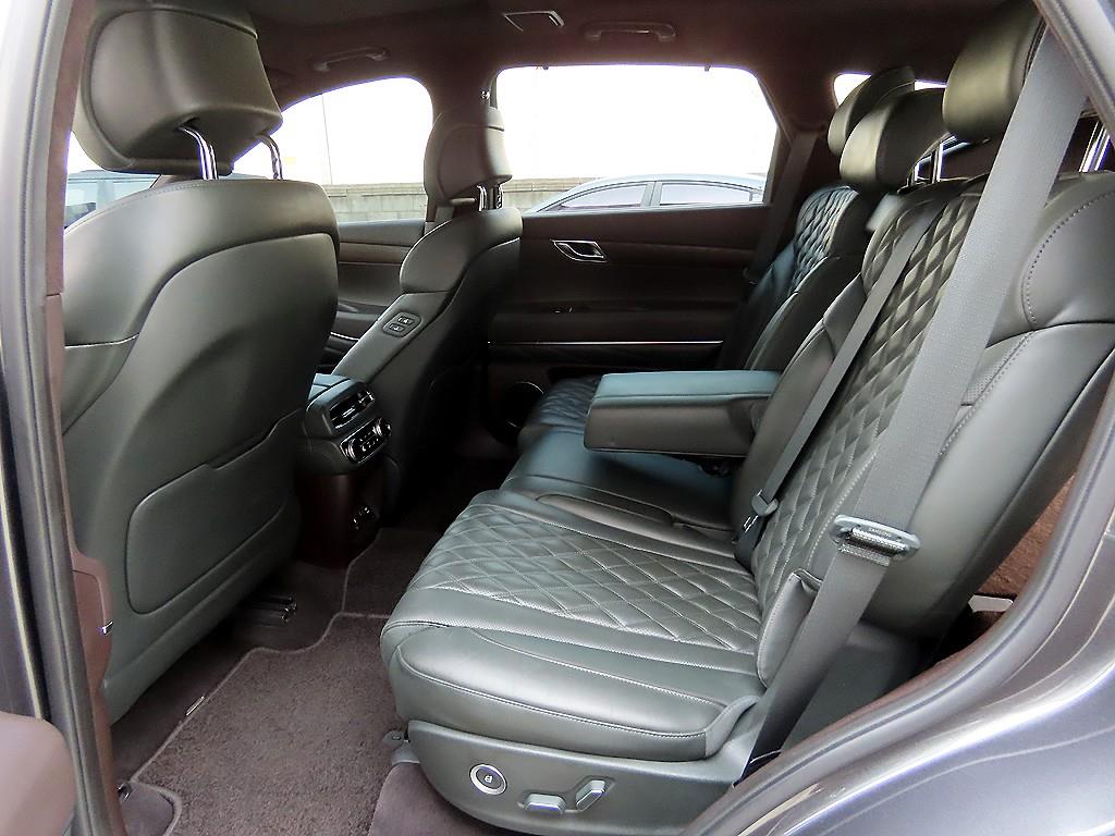 Genesis GV80 - Vista 6