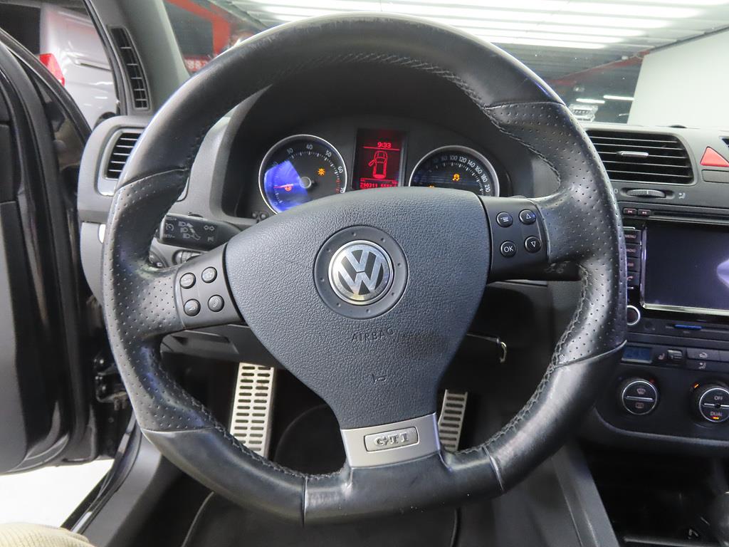 Volkswagen Golf - Vista 8