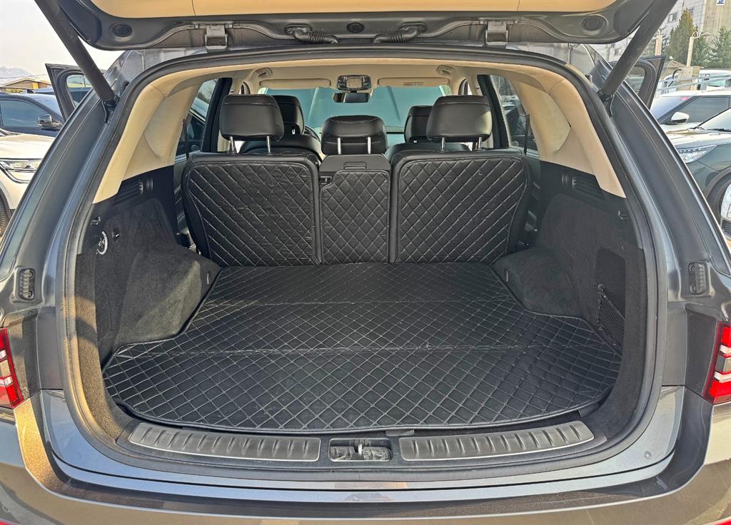 Genesis GV80 - Vista 8