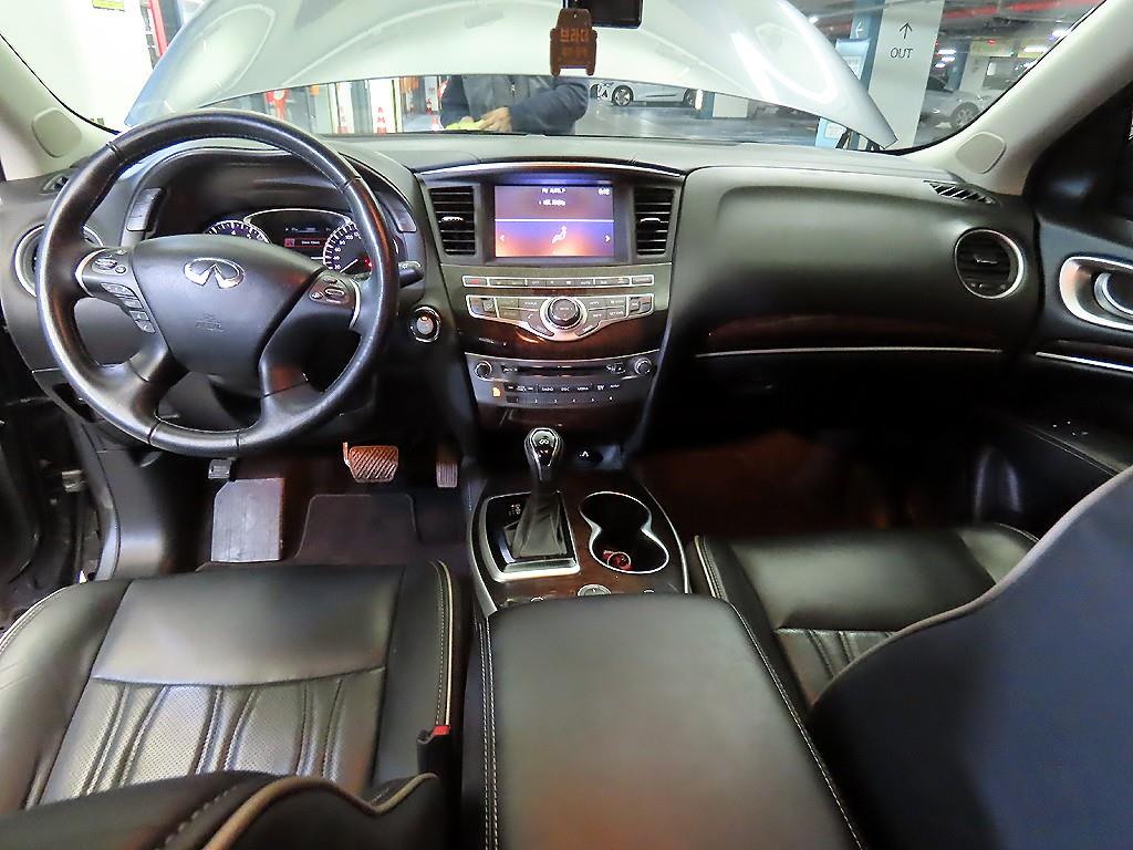 Infiniti QX - Vista 9