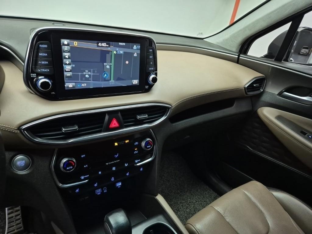 HYUNDAI Santa Fe - Vista 7