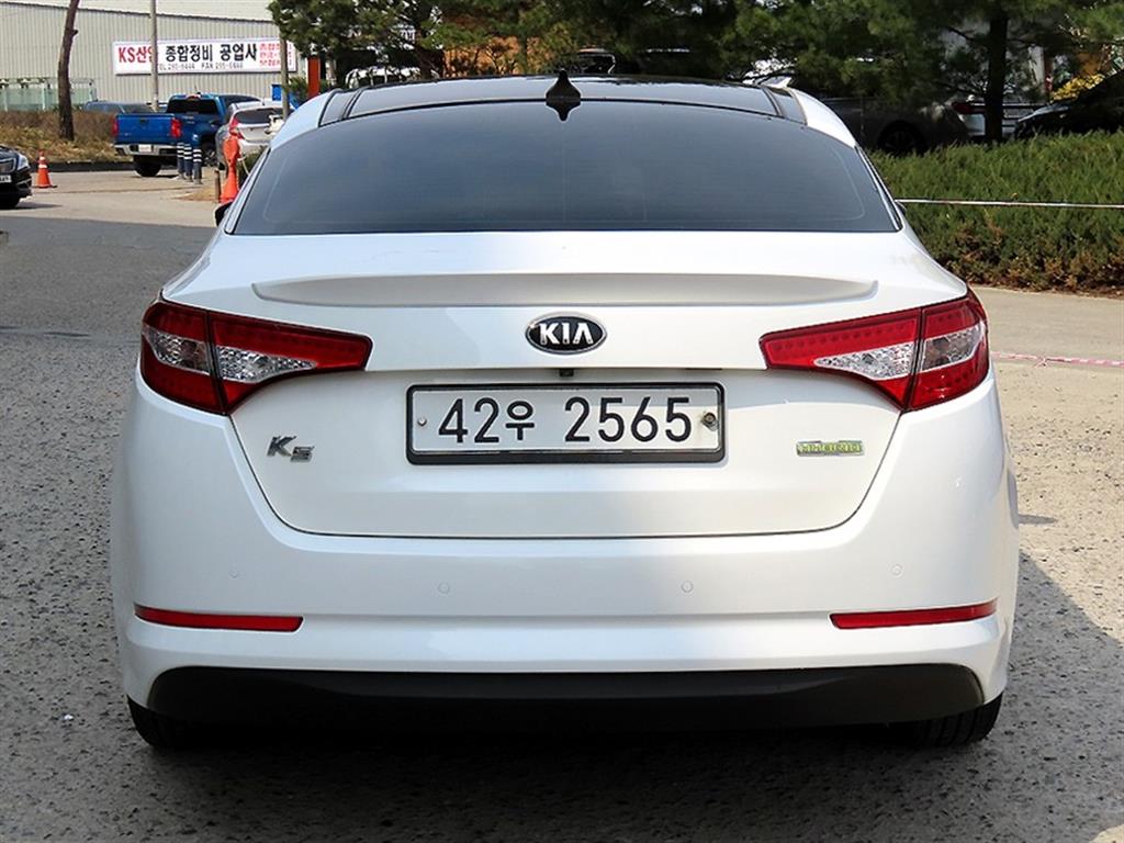 KIA K5 - Vista 4