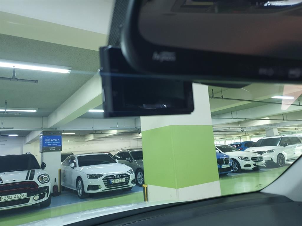 HYUNDAI Venue - Vista 8