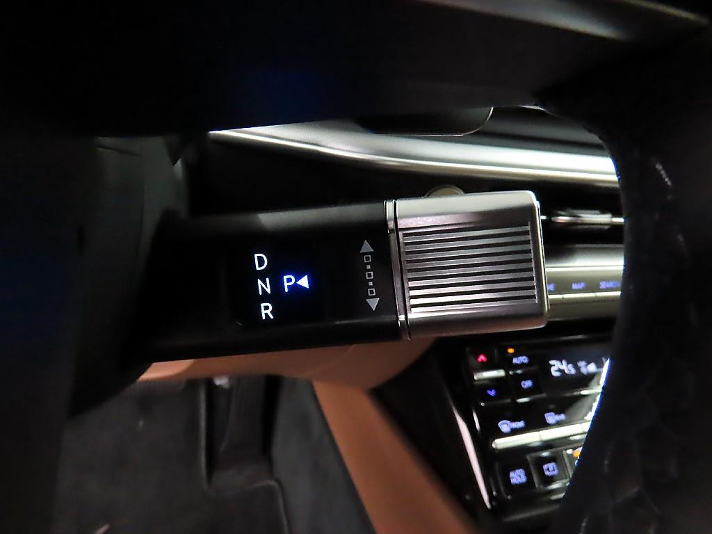 HYUNDAI Grandeur - Vista 10