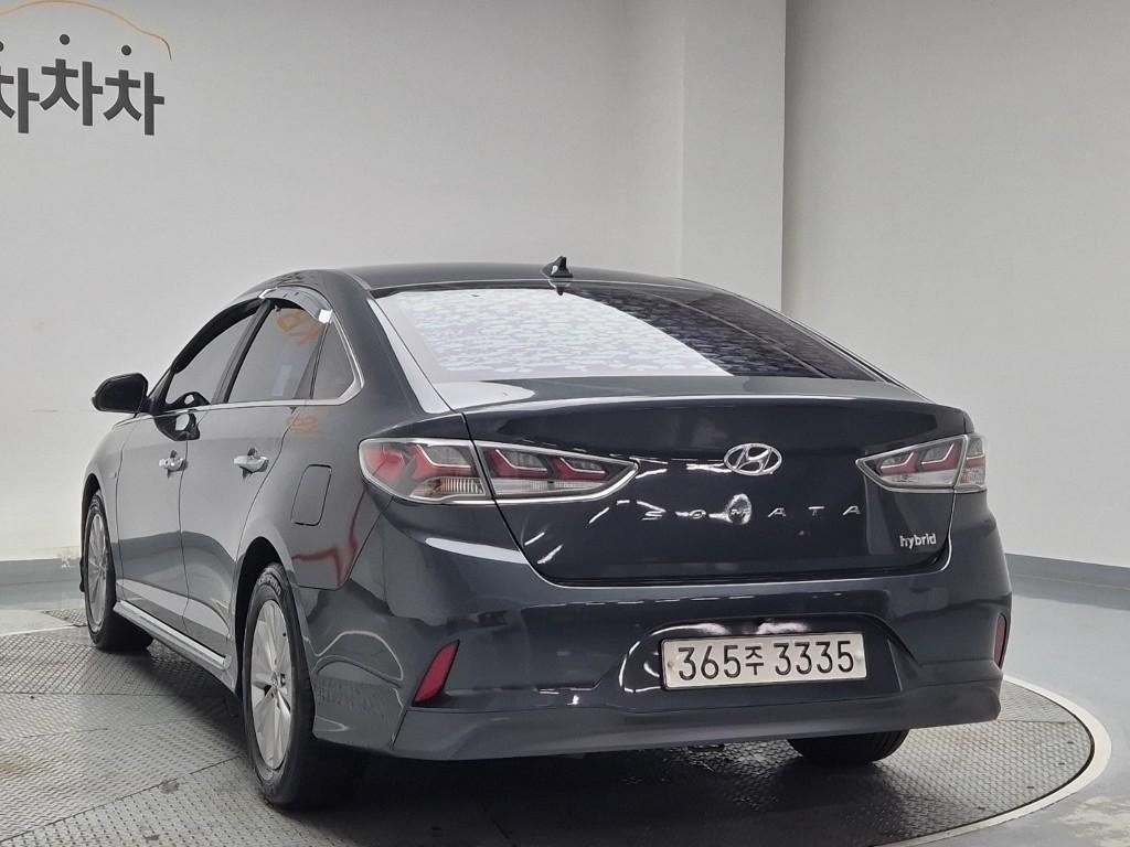 HYUNDAI Sonata - Vista 4