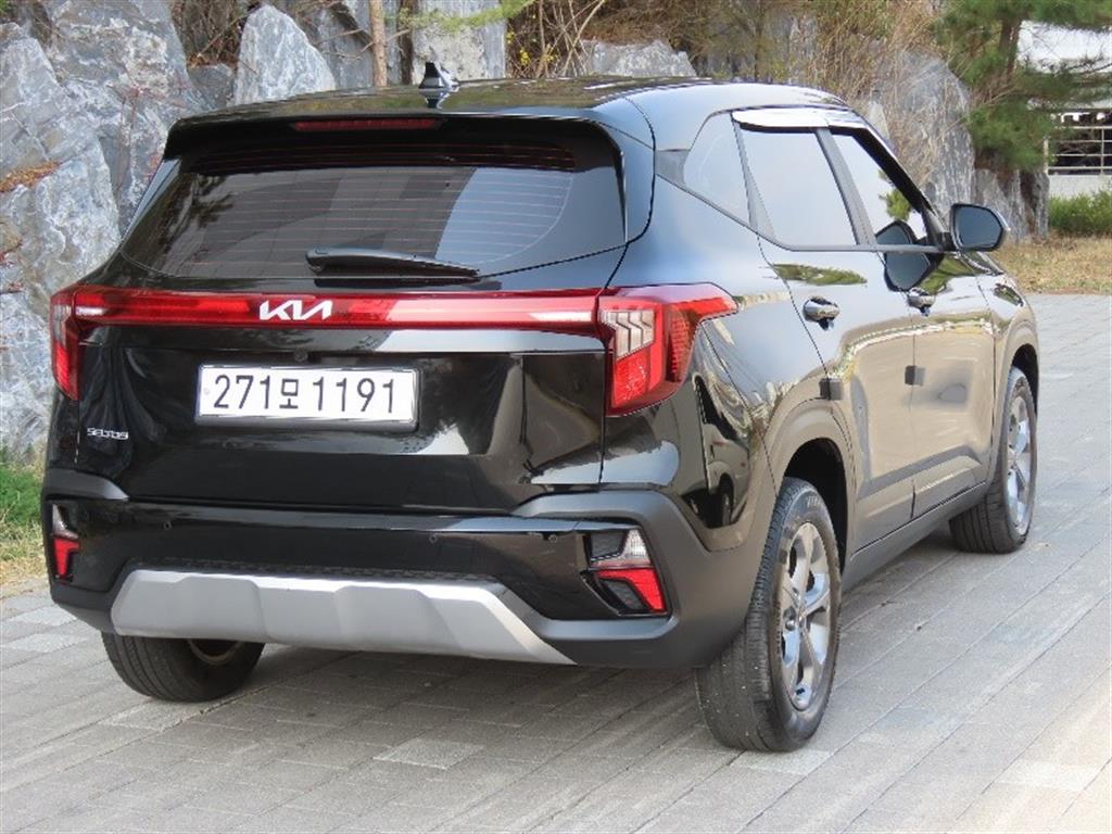 KIA Seltos - Vista 5