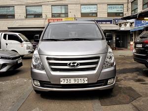 HYUNDAI Starex - Vista 2