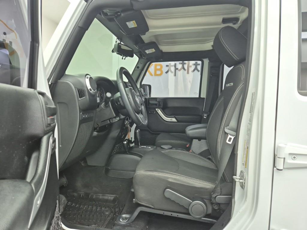 Jeep Wrangler - Vista 11