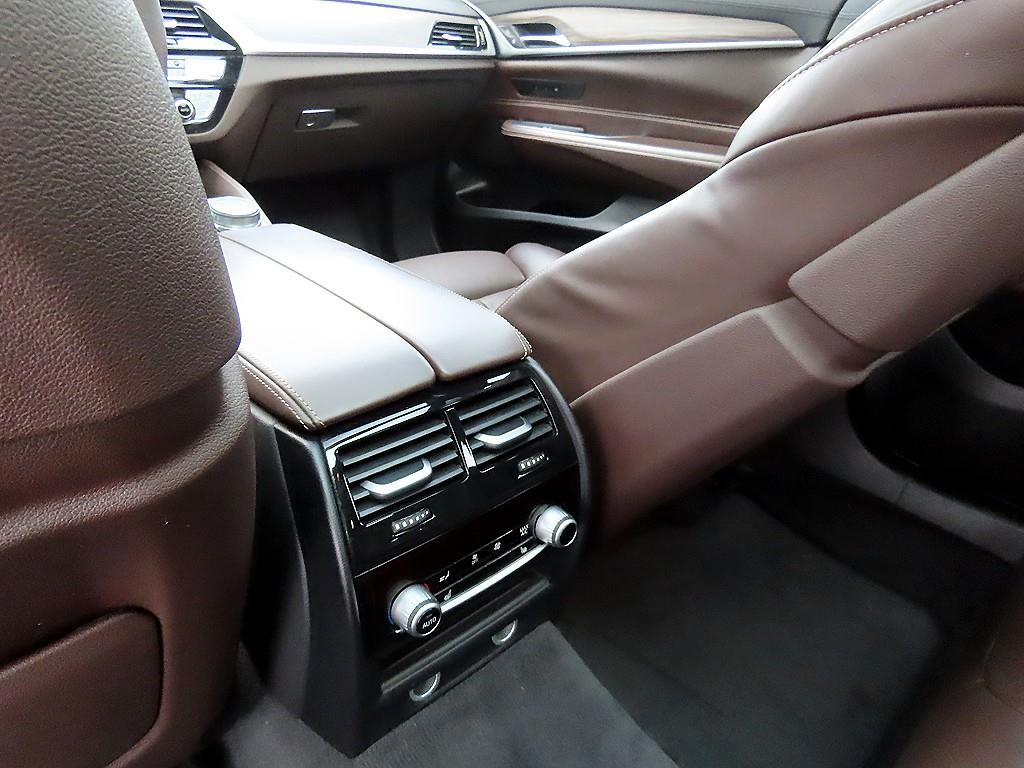 BMW Gran Turismo 2019 Negro - Importación desde Corea - HF Imports Iquique - Foto 15