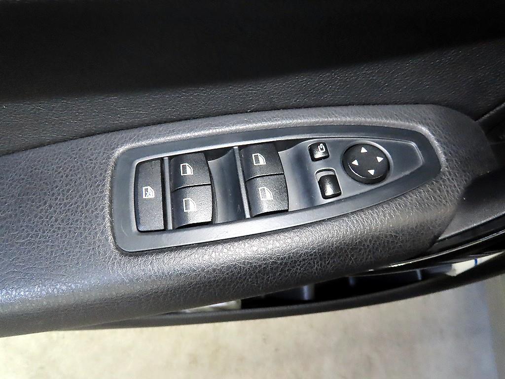 BMW 1 series 2016 Plateado - Importación desde Corea - HF Imports Iquique - Foto 13