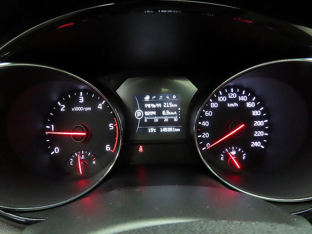 KIA Carnival - Vista 6