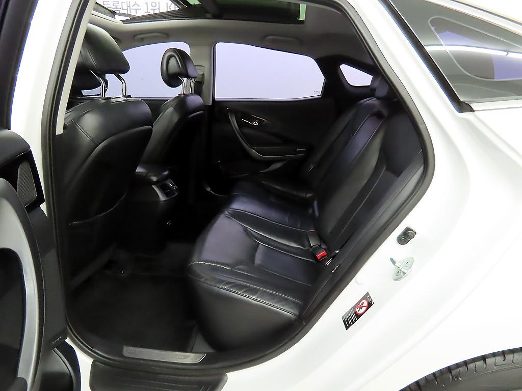 HYUNDAI Grandeur - Vista 6