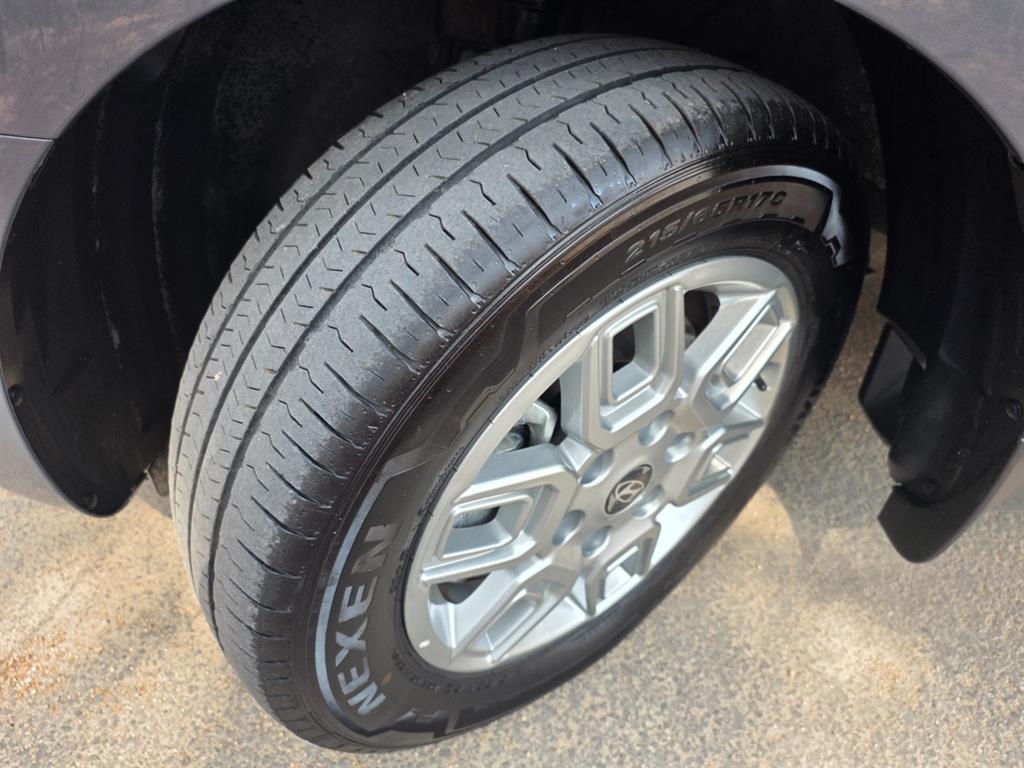 HYUNDAI Staria - Vista 8