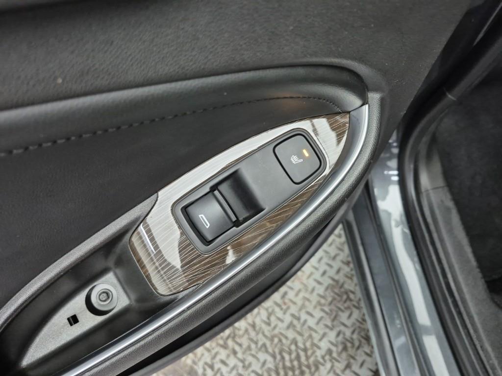 Chevrolet Malibu 2017 Gris - Importación desde Corea - HF Imports Iquique - Foto 19