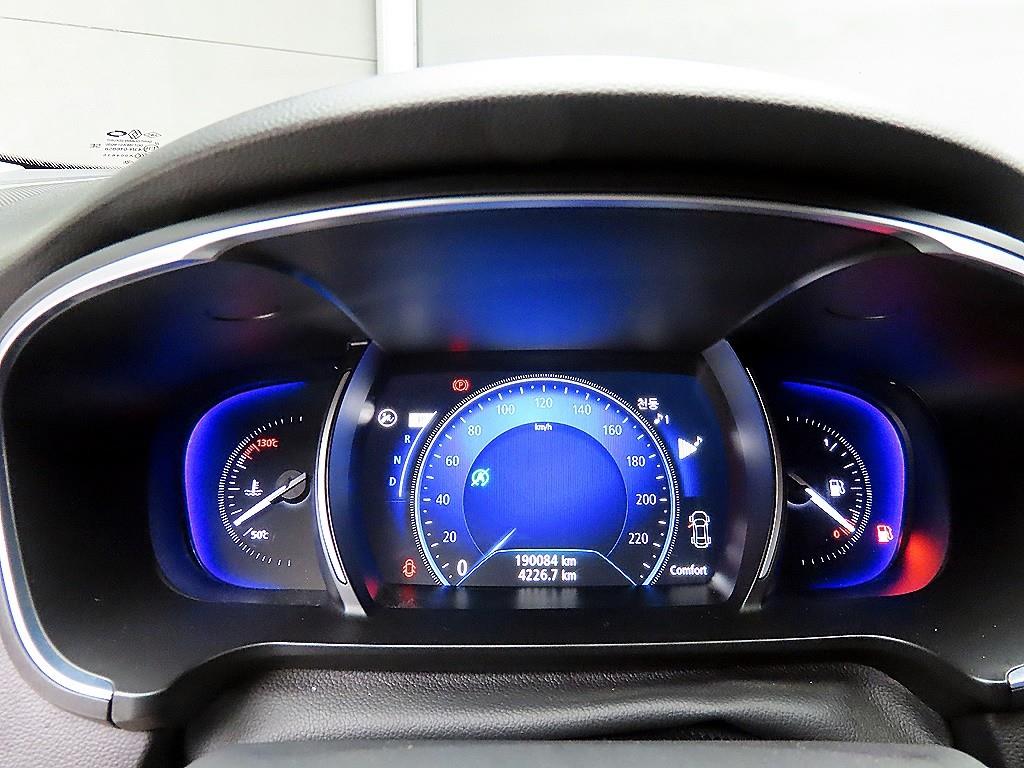 SAMSUNG SM6 - Vista 8