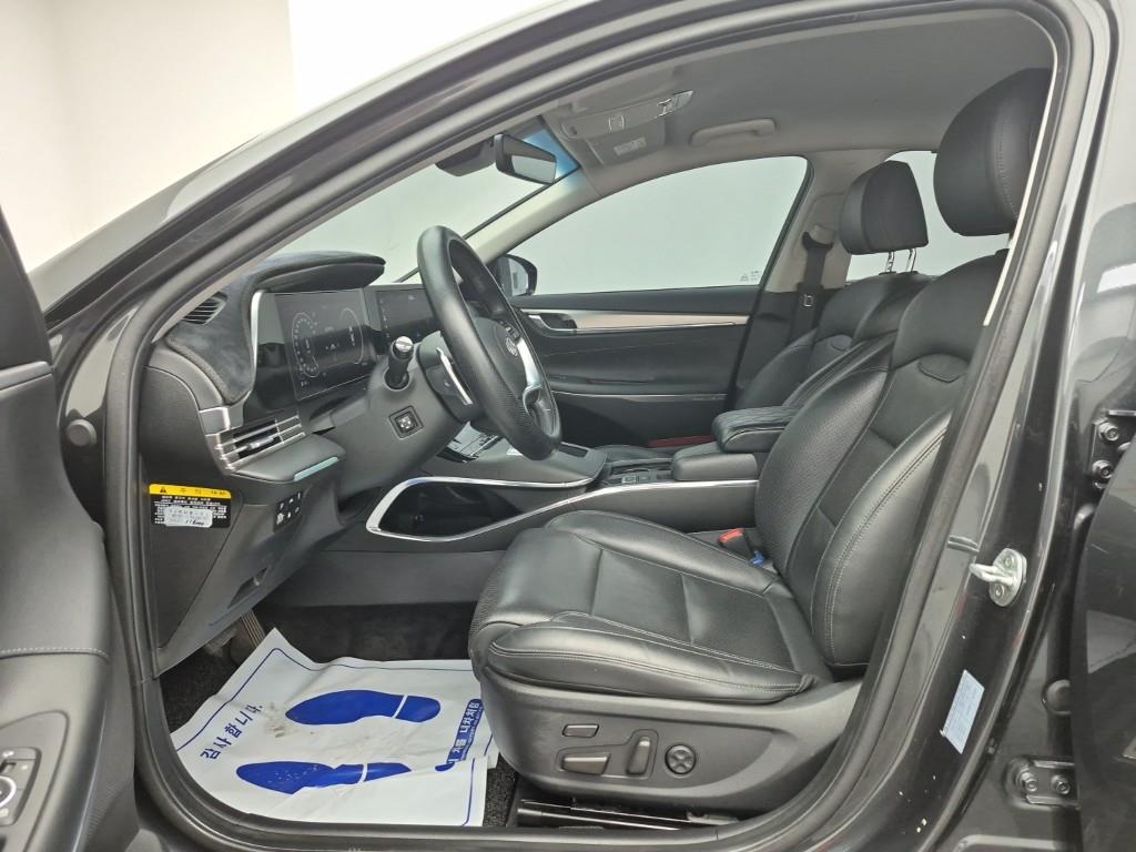 HYUNDAI Grandeur - Vista 11