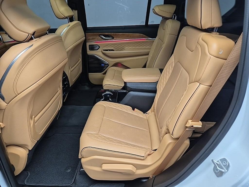 Jeep Cherokee - Vista 12