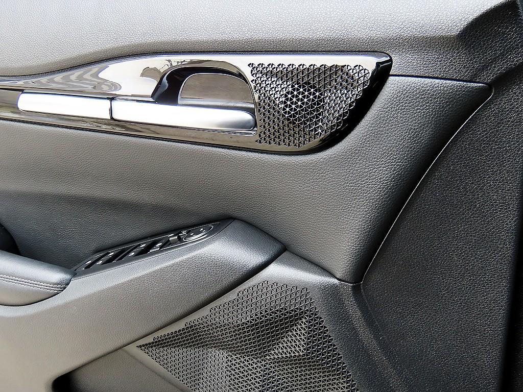 KIA Seltos - Vista 12