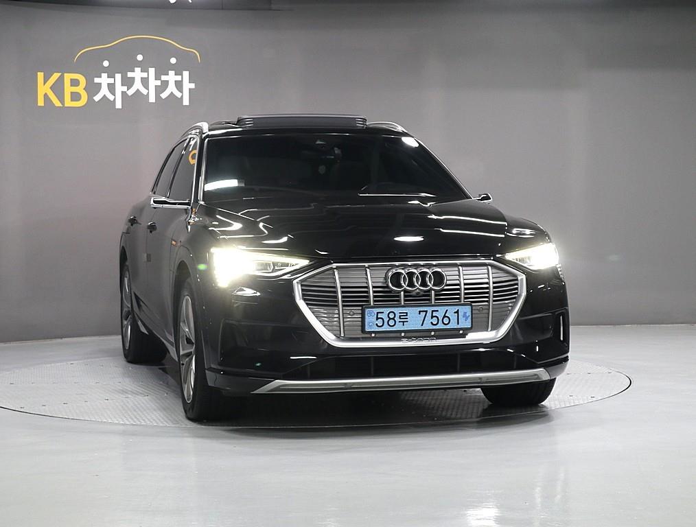 Audi e-Tron - Vista 2