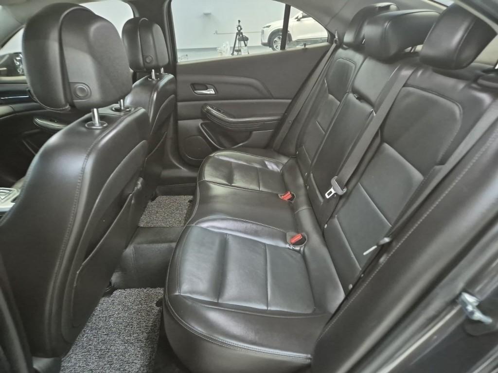 Chevrolet Malibu - Vista 12