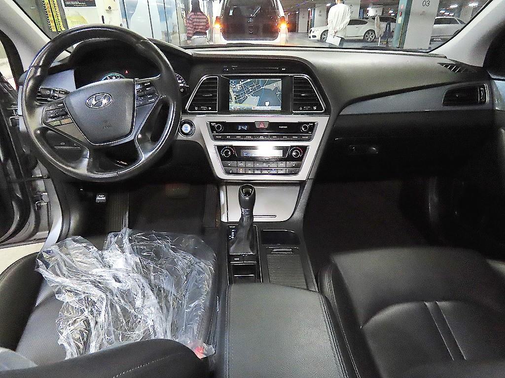 HYUNDAI Sonata - Vista 10