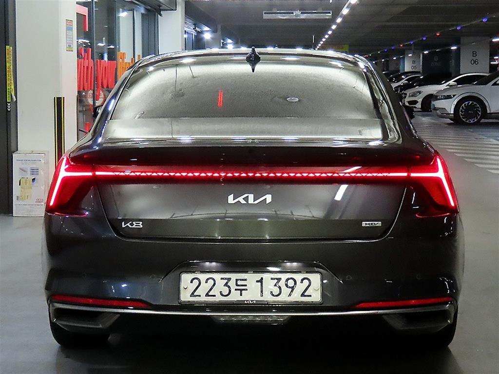 KIA K8 - Vista 5