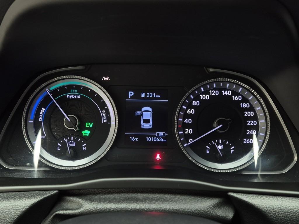 HYUNDAI Sonata - Vista 6