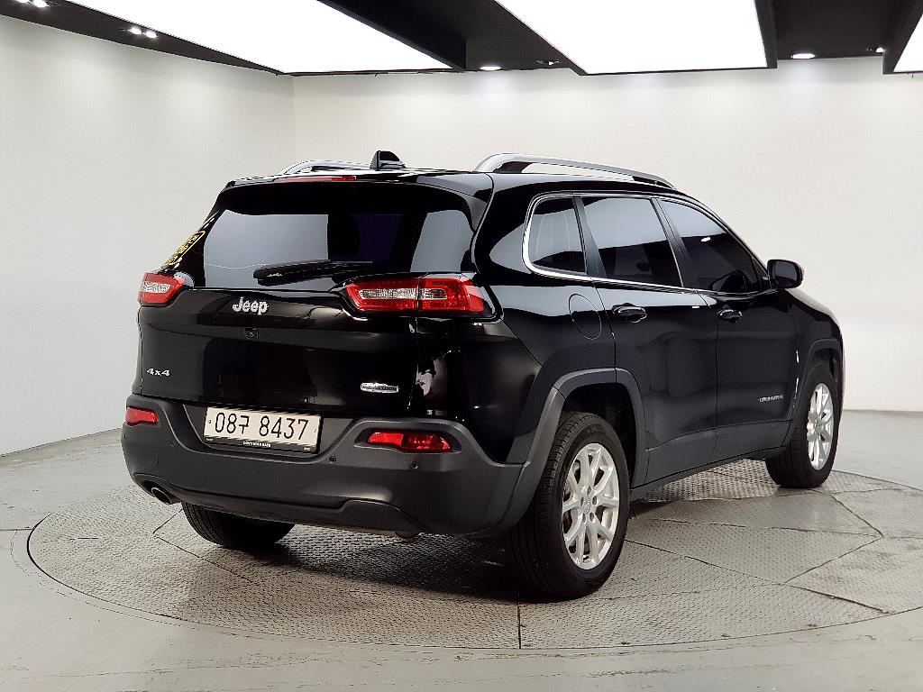 Jeep Cherokee - Vista 4