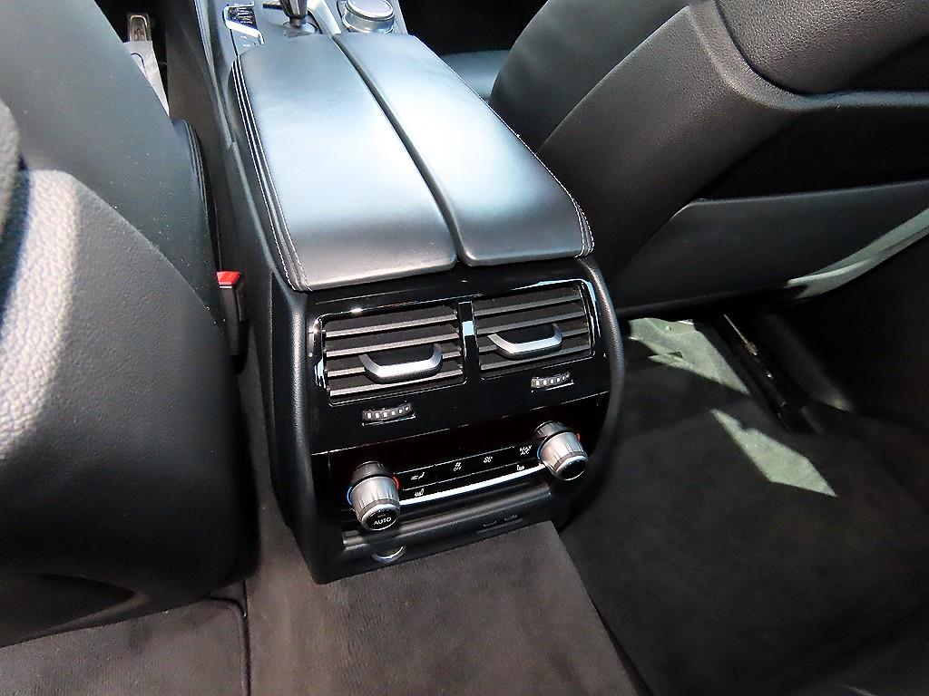 BMW 5 Series 2020 - Importación desde Corea - HF Imports Iquique - Foto 16