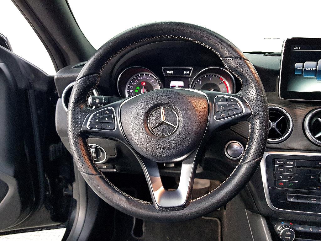 Mercedes Benz CLA Class - Vista 11