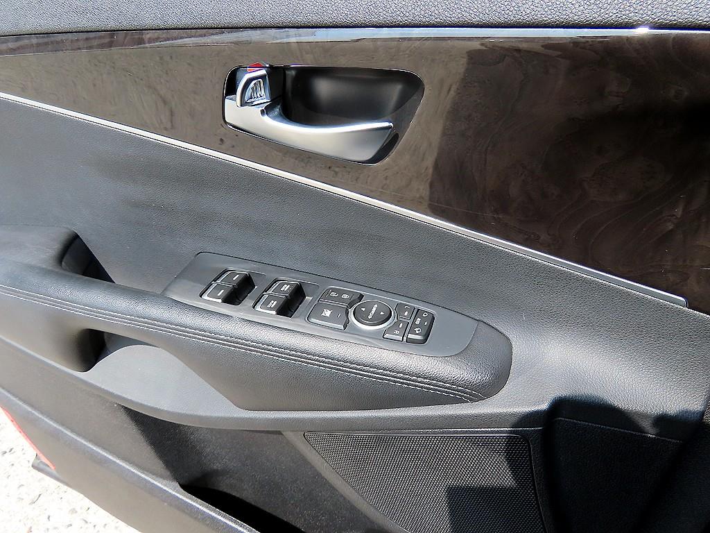 KIA Sorento - Vista 11