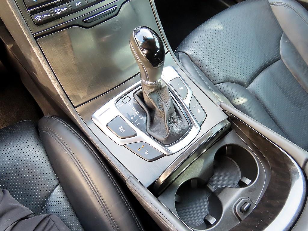 HYUNDAI Grandeur - Vista 10