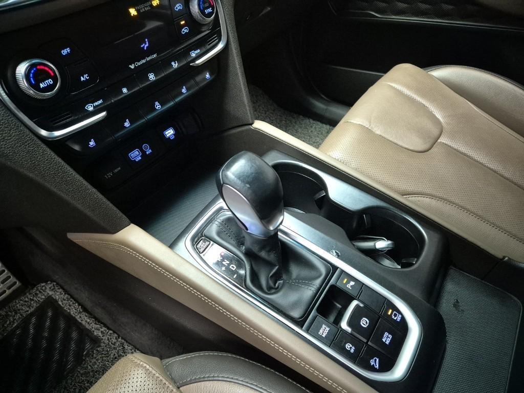 HYUNDAI Santa Fe - Vista 8