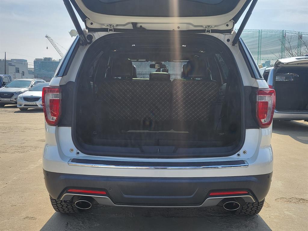 Ford Explorer 2018 Blanco - Importación desde Corea - HF Imports Iquique - Foto 18