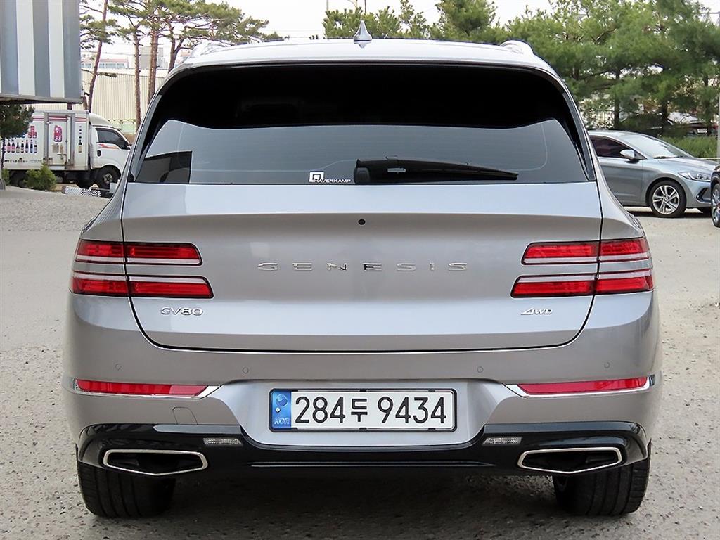 Genesis GV80 - Vista 4