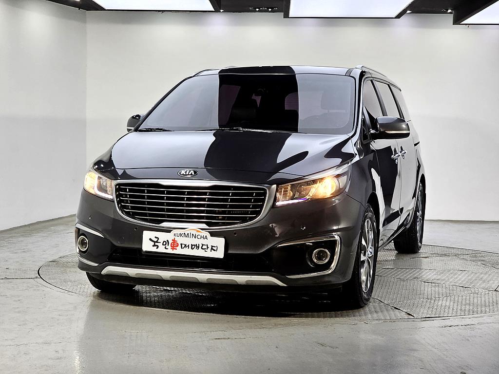 KIA Carnival - Vista 2