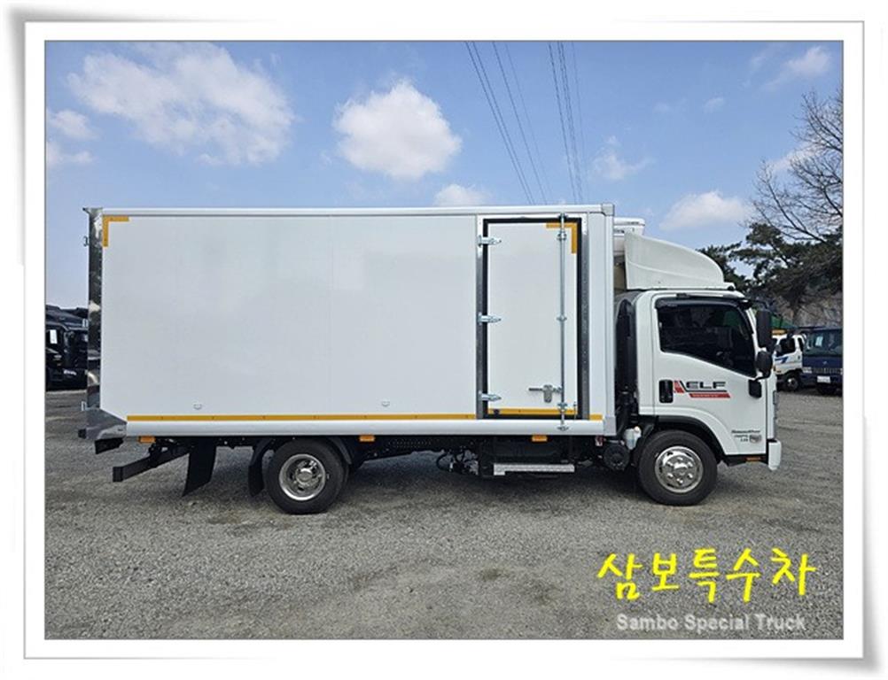 medium and large cargo truck - Vista 5