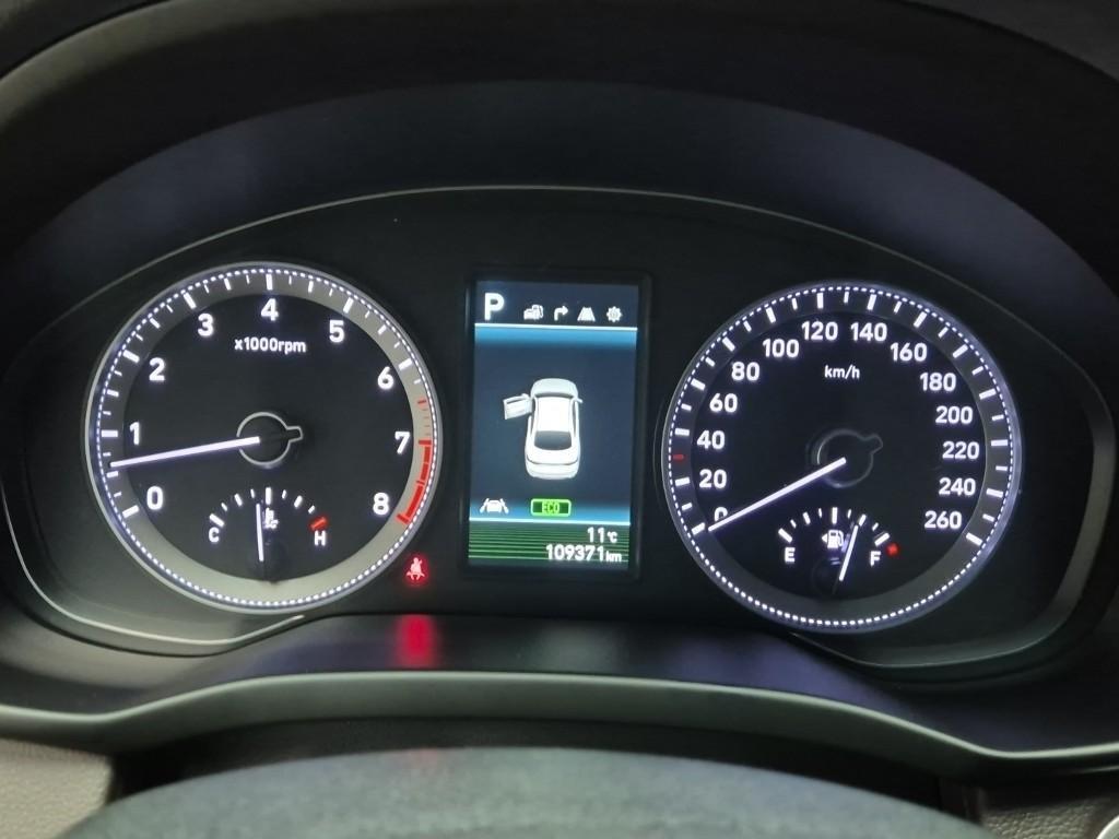 HYUNDAI Grandeur - Vista 6