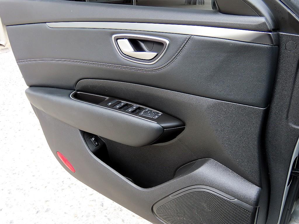 SAMSUNG SM6 - Vista 11