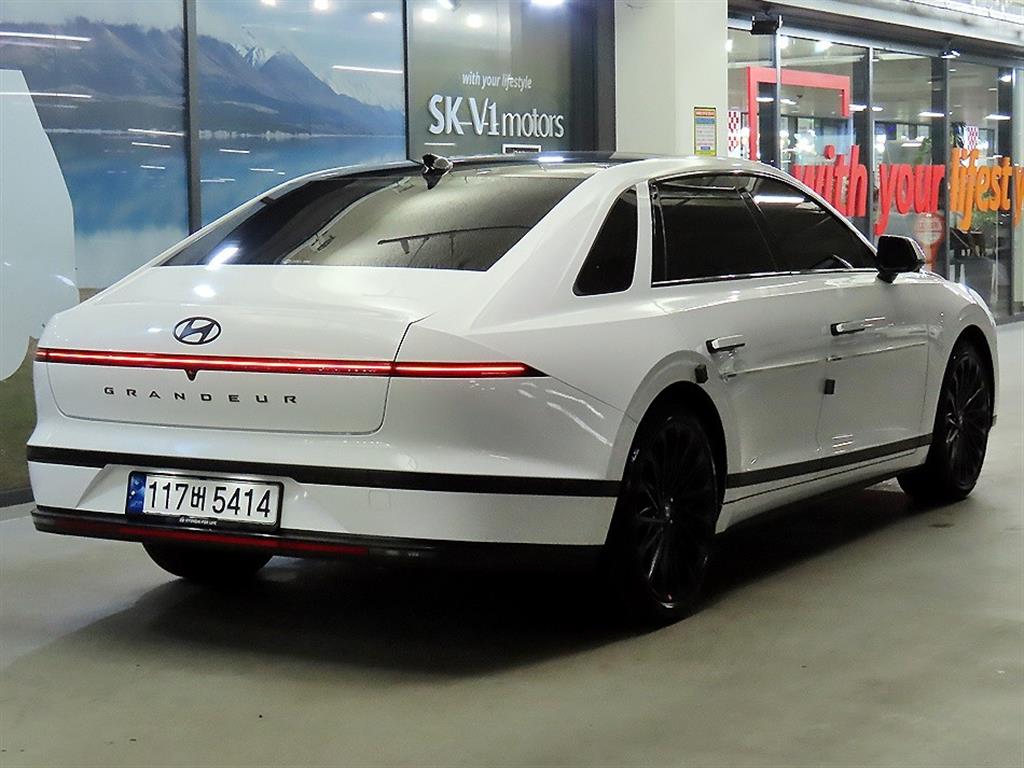 HYUNDAI Grandeur - Vista 4