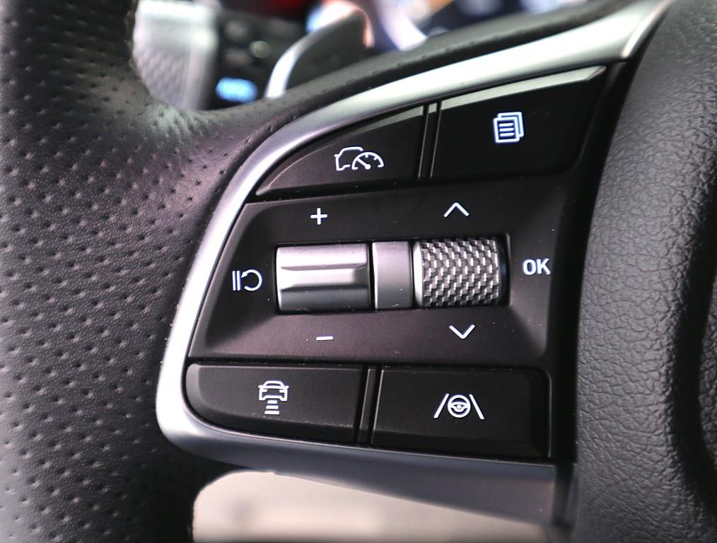 Genesis G70 2024 Blanco - Importación desde Corea - HF Imports Iquique - Foto 15