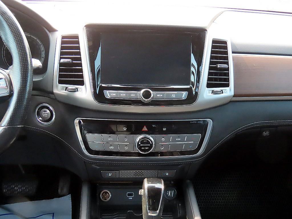 Ssangyong Rexton - Vista 10