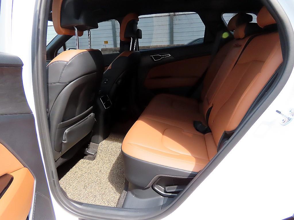 KIA Sportage - Vista 6